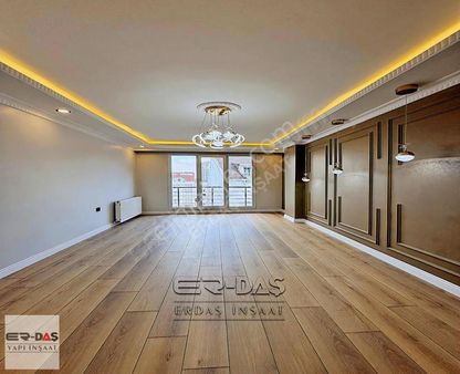 Kıraç'ta Lüx Dekorlu, Balkonlu Satılık 3+1 Ara Kat Daire