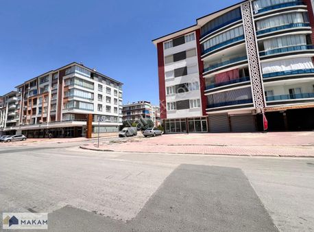 K.kumköprü Mengene Cad. Cepheli 300m2 Bodrumlu Satılık Köşe Dükk