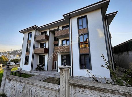 Mavi Durak Yakını Kiralık Eşyalı Daire