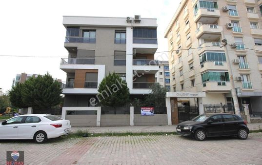 Buca Fırat Mah Zübeyda Hanım Okula Ve Seyfi Demirsoy Has Yakın 3+1 Geniş Satılık Daire