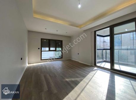 Bakan ' Dan Sıfır İzban Dibi 2+1 Arakat Daire