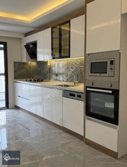 Bakan'dan 3+1 170m2 Ultra Lüks Daire Giyinme Odalı
