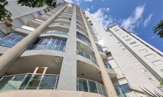 Altıntaş'ta Geniş 3+1 Satılık Daire