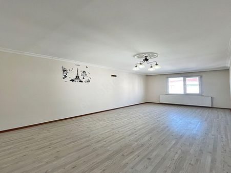 Cadde34 Yapı'dan Pazaryolu Caddesinin Dibinde 2+1 Geniş Kelepir Arakat Satılık Daire!!