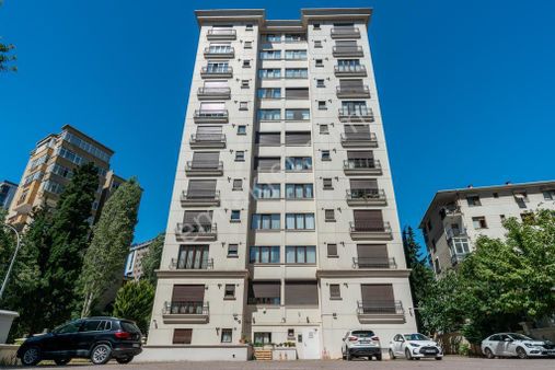 Şenesenevler'de Genç Binada Otoparklı, Asansörlü 3+1 90 M² Net
