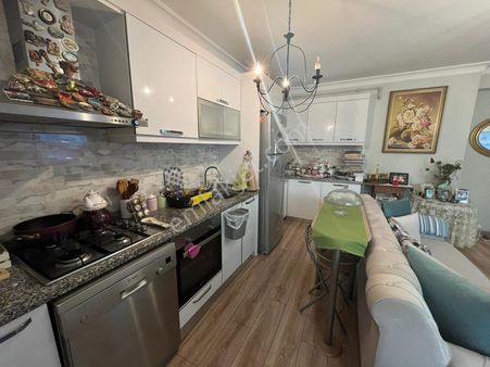 Altıntepe Minibüs Cad Sahil Parselinde Masrafsız 2+1 Net 63 M²