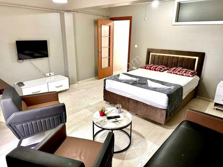 Eminönü Sirkeci-marmaray Çıkışı Teraslı Deniz Manzaralı Otoparklı Lüks Günlük Daireler 7/24