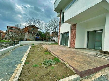 Uytundan Güre'de Full Manzaralı Bahçeli Ve Otoparklı 4+1 Dubleks