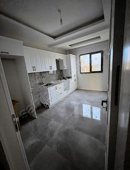 B. Kolpınar Mahallesınde 3+1 Ebeveyn Banyolu Luks Satılık Daıre