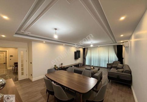 Beylikdüzü'nün Prestijli Sitesi Azur Marmarada En Büyük Tip 3+1