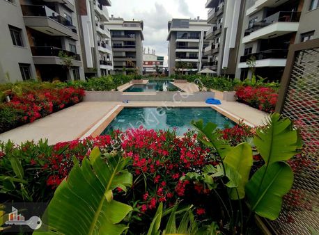 Harika Bir Yaşam İçin Vita Perla'da 3+1 Full + Full Daire