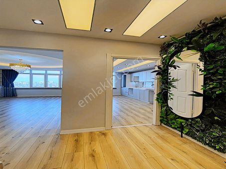 Modern Site'de Geniş M² Li Güvenlikli 2+1 Satılık Daire