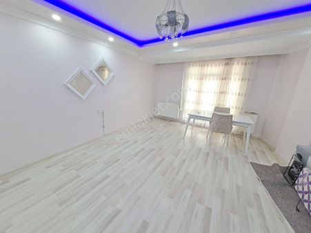 Rise Emlâk Tan Satılık Lüks Daire 140 M2 Asansörlü Kat 1 Uğur Mumcu Mah De