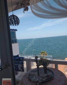 İzmir Güzelbahçe Yalı Da 3+1 Denize Yakın Satılık Daire