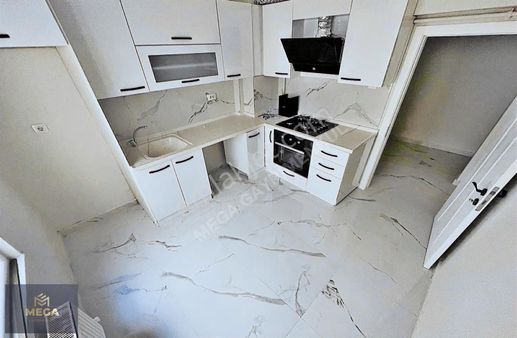 Refik Saydam Cad.üstüaltı Tam Daire Yapılı Masrafsız Arakat 3+1