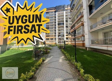 Adnan Kahveci 'de 3+1 Site İçinde Büyük Daire Satılık