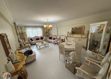 Cum.mah.asansörlü Otoparklı 140m2 3+1 Kiralık Daire