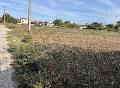 Vize Gayrimenkulden Çakıllıda İmarlı Tek Tapu Arsa