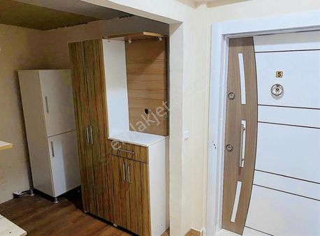 Vize Gayrimenkulden 5 Nolu Cadde Yanında Satılık 3+1 Daire