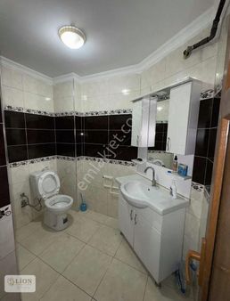 Kiralık 80 M² Dükkan