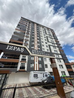 Şehit Kubilay Mah Satılık 4+1 Site İçinde Güvenlikli Geniş Ferah Daire