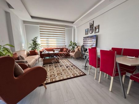 Kaçırılmayacak Fırsat Daire Cadde Okul Ve Market Yakını Arakat 2+1