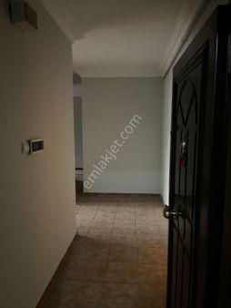 Nova Türk Gayrimenkul'den Satılık 3+1 Ara Kat Daire Derince Yavuz Sultan Mahallesi