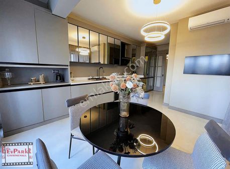 Eryaman'ın Kalbinde Metro Ve Metromall Avm Yanı Satılık 4+1