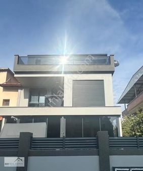 Urla / Kalabak Mah Denize Yürüme Mesafesin' De Tripleks Villa