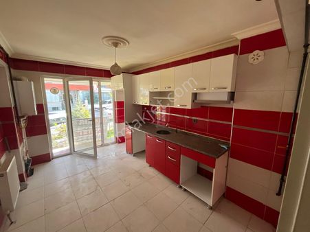 Atapark Mahallesi'nde 4+1 Yapılı Ferah Daire!