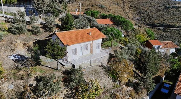 Seferihisar Tepecikte Deniz Manzaralı 120 M² Müstakil Ev