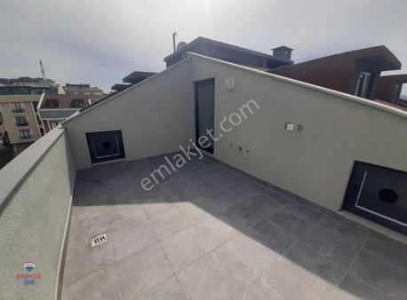 Sıfır 4+1 Üst Dubleks Daire