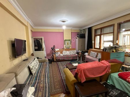 Yenibosna Metro Metrobüse Yakın Satılık 130m2 3+1 Daire