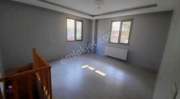 Abdurrahmangazi Mahallesinde Sıfır 3+1 Daire