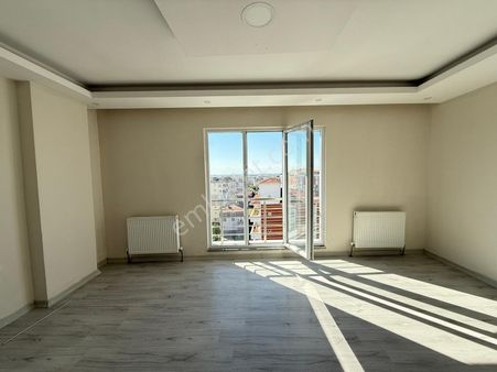 Tuşba Emlaktan Satılık İskanlı Kombili Geniş 2+1daire