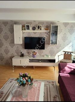 Naz Bayrak Yanında 3+1 Daire