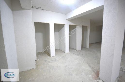 Metroya Çok Yakın Butik Sitede Satılık Lüks* 2+1 Daire