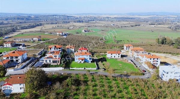 Remax Mavi Rıdvan Gedikten 328 M2 / 3 Kat Konut İmarlı Arsa