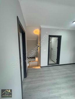 F.ö Gayrimenkulden Üst Dubleks