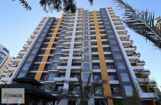 Mersin'de Plaja Yürüme Mesafesinde Satılık Yeni Daire | Tekce