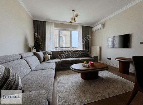Beylikdüzü'nde 1+1 Deniz Manzaralı Eşyalı Site İçi Daire | Tekce