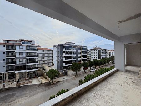 Demirler'den Karahasanlı'da Önü Açık 130 M2 2+1 Satılık Daire