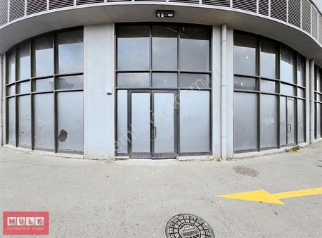 Sancaktepe'de Mülk Sahibin Den 480 M2 Kiralık Dükkan