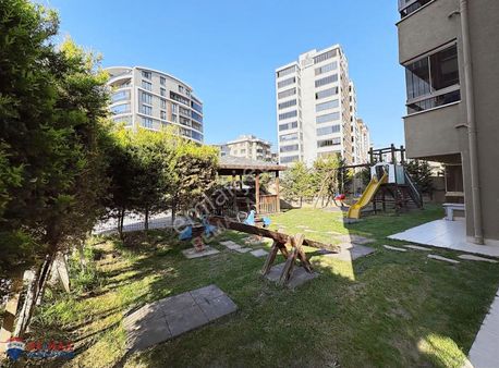 Remax Advantage'den 23 Nisan Mh.site İçerisinde 2+1 Fırsat Daire