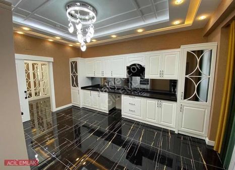 Acil Emlak'tan Atakent'te Lüx Daire