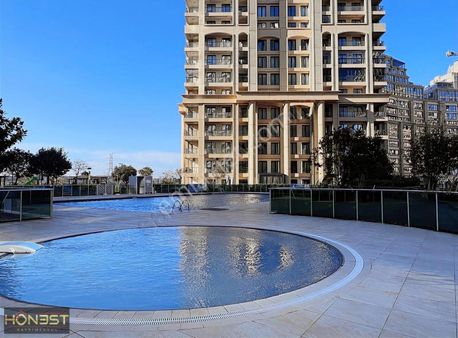 Venezia Mega Satılık Boş Avm Mnz.kapalı Mutfak En Uygun 3+1daire