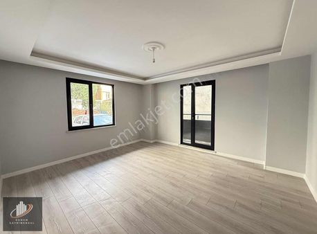 Konum Emlaktan Marmaray İstasyonuna Yakın 2+1 Lüks Giriş Daire