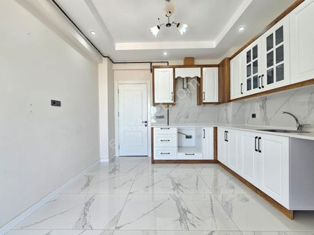 Denizli Şemikler De 2+1 Ebeveyn Banyolu Kombisi Takılı Geniş Kullanışlı Fırsat Satılık Daire