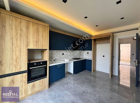 Rsmutlu Gümüştepe Manzaralı Sıfır 3+1 Köşe Bahçeli Kiralık Villa