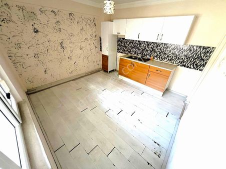 𝄞melodi'den Akçay Kordon'da Deniz Manzaralı Ön Cephe Barbekülü Balkonlu 2+1 Fırsat Dublexi